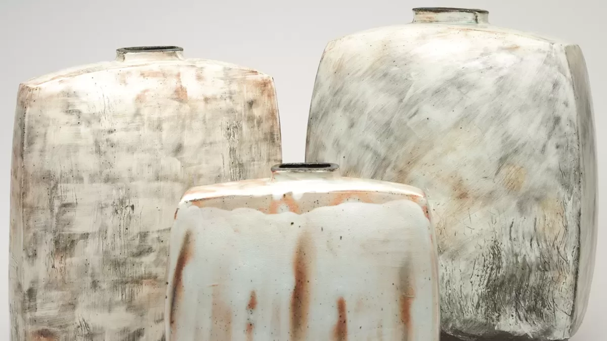 Kang-Hyo-Lee-Ceramics-Exhibition-2017-Oblong-Bottles-featured-image