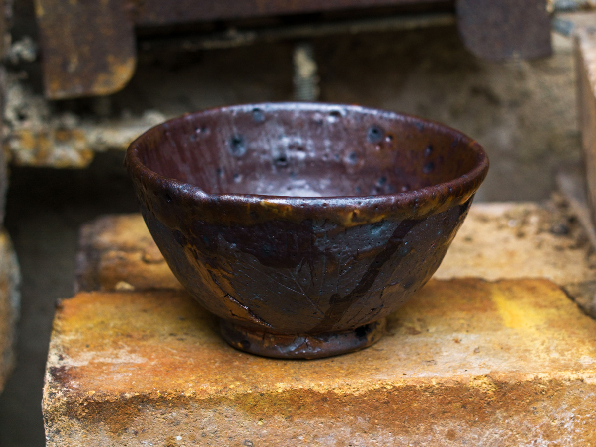 Nic Collins Pottery Forms Meeth Clay Tea Bowl Making | Talking Pots: Nic Collins on his Pottery Forms
