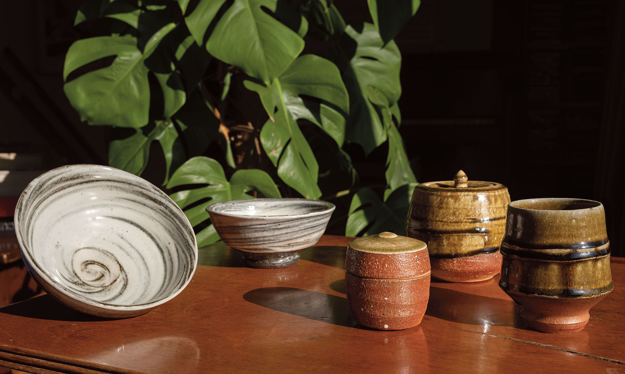 Phil Rogers hakeme bowls and wood-fired, ash glazed lidded store jars and yunomi 